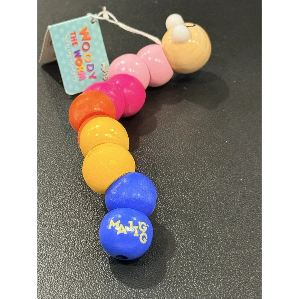 Woody The Worm Majic Brand Bendy Wooden Caterpillar Toy 2inX6.5in. NWT
